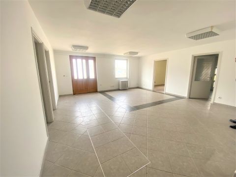 Eladó Ipari 6000 Kecskemét DÉLI IPARI PARK - 1.147 m2 CSARNOK és IRODAHÁZ