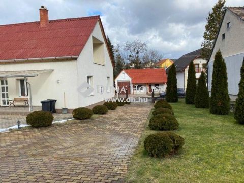 További képek