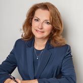 Olgaard Zsáki Izabella