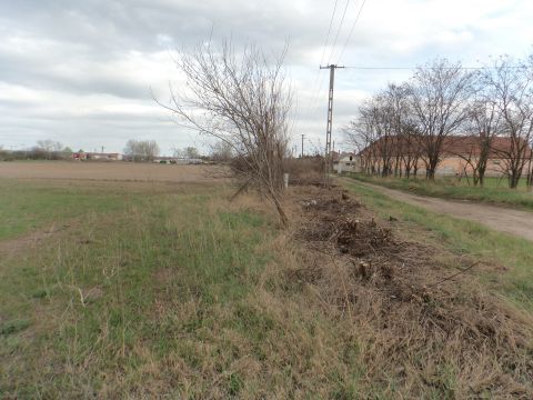 Eladó Telek 2721 Pilis , Pilis, 4-es út melletti GKSZ-3 besorolású terület