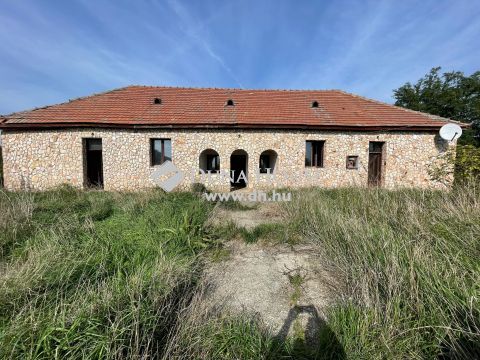 Eladó Mezőgazdasági, Borsod-Abaúj-Zemplén megye, Monok - Tanya festői környezetben