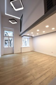 Eladó Lakás 1055 Budapest 5. kerület , Falk Miksa utcában 2 frissen felújított, duplakomfortos, belső 2 szintes lakás eladó