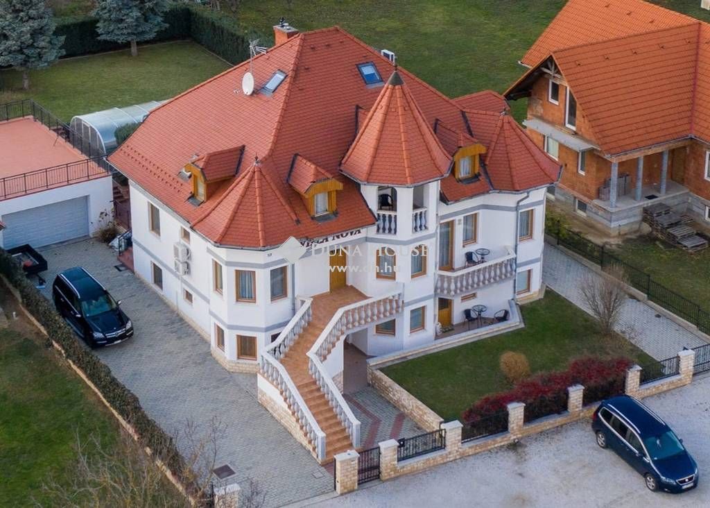 8380 Hévíz , Apartman-villa Hévíz elegáns negyedében — 1/12