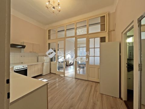 Eladó Lakás, Budapest 8. kerület - Frekventált helyen rövidtávra kiadható lakás eladó