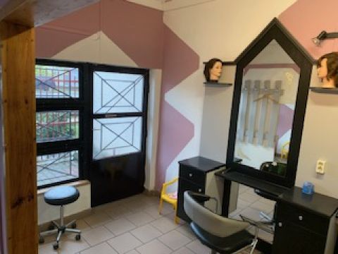 Eladó Üzlethelyiség 1185 Budapest 18. kerület Lőrinc Center szomszédságában