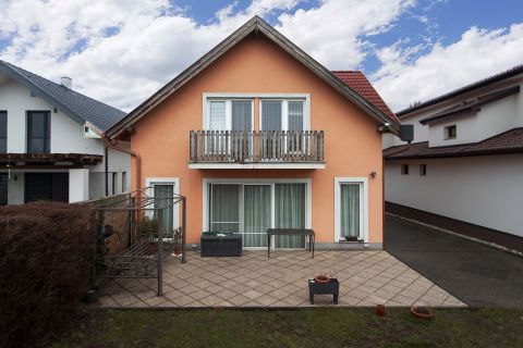 Eladó Ház 9028 Győr Móra park közelében