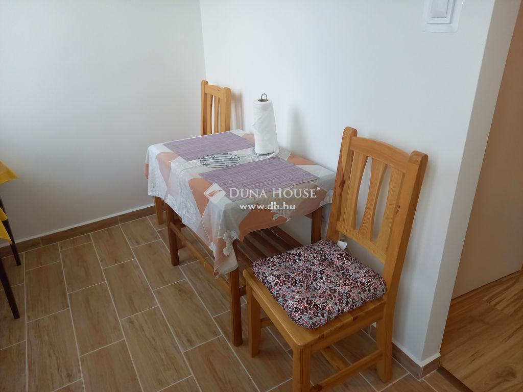 3587 Tiszapalkonya , Főútra merőlegesen — 1/7