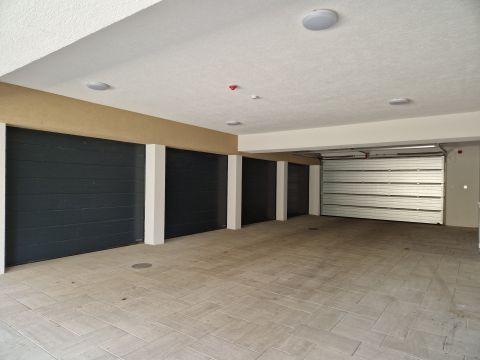 Eladó Parkoló 6721 Szeged , Szeged Belvárosában igényes, új társasházi lakások