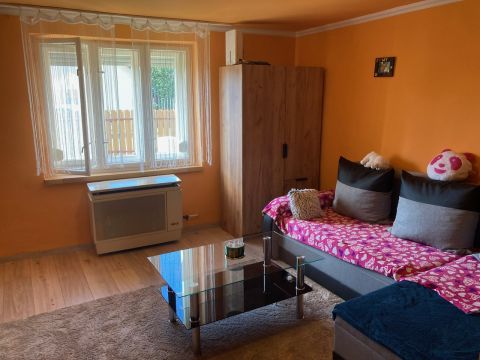 Eladó Ház 4225 Debrecen Felső jóózsa kedvelt utcájában 2 szobás családi ház eladó!