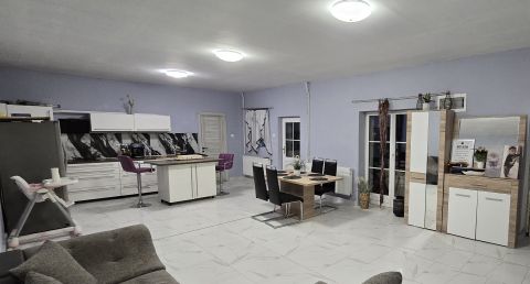 Eladó Ház 8181 Berhida , Berhida, központ közeli