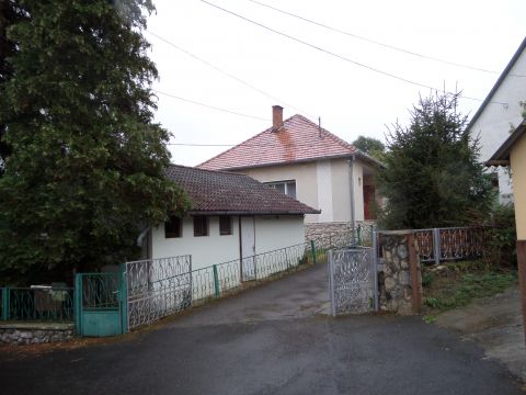 Eladó Ház 7696 Hidas 