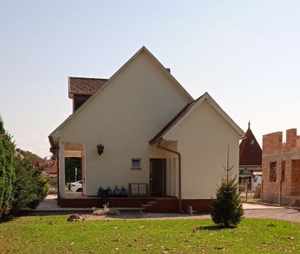 Eladó Üzlethelyiség 8647 Balatonmáriafürdő , KÖZPONT