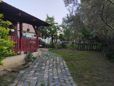 Eladó Ház 1174 Budapest 17. kerület Rákospalotai út közelében