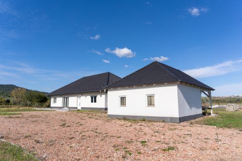 Eladó Ház 2013 Pomáz 
