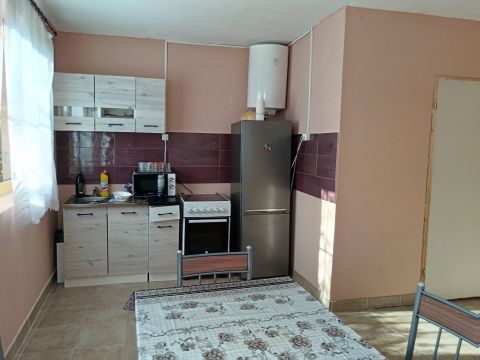 Eladó Ház 2747 Törtel , Luzsányi Pál