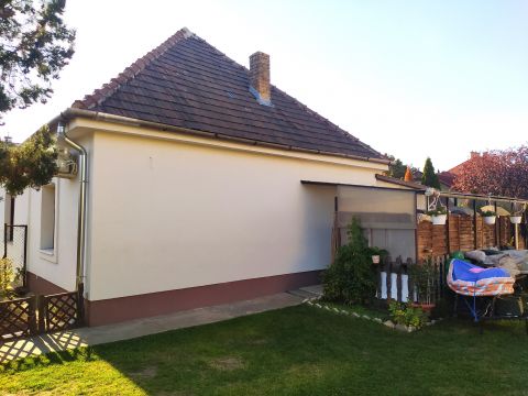 Eladó Ház 1141 Budapest 14. kerület 