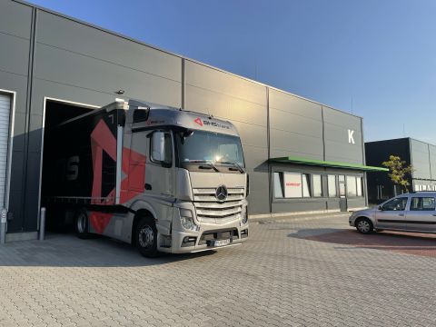 Kiadó Ipari 8000 Székesfehérvár Székesfehérváron Rugalmasan Kiadó Ipari Parki Csarnok