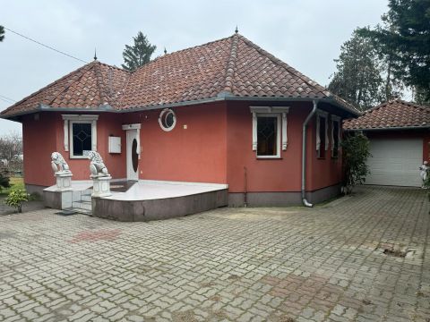 Eladó Ház 2310 Szigetszentmiklós , Szigetszentmiklós csendes kertvárosi részén