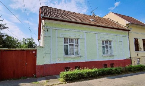 Eladó Ház 4002 Debrecen , 4029 Debrecen, Óváros