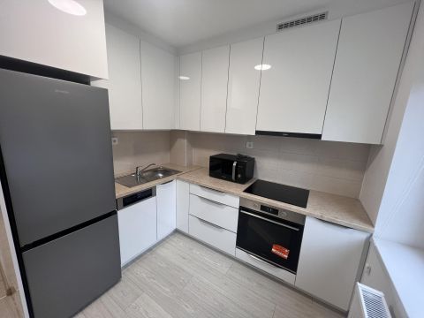 Kiadó Lakás 6000 Kecskemét 