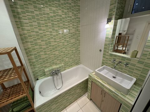 Kiadó Lakás 6000 Kecskemét , Belvárosban polgári lakás kiadó