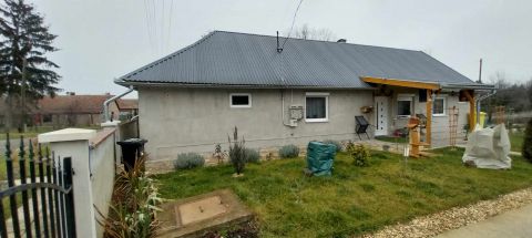 Eladó Ház 2766 Tápiószele Nincs utca