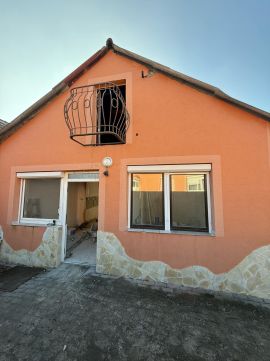 Eladó Ház 9200 Mosonmagyaróvár , Gyári út közelében