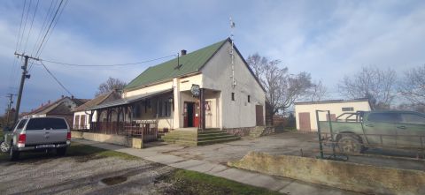 Eladó Üzlethelyiség 7915 Dencsháza 