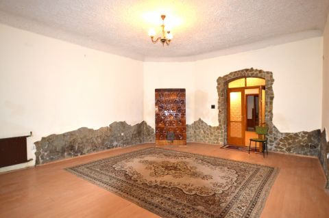 Eladó Ház 8200 Veszprém , városközponthoz közel