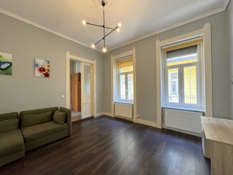 Eladó Lakás 1084 Budapest 8. kerület 