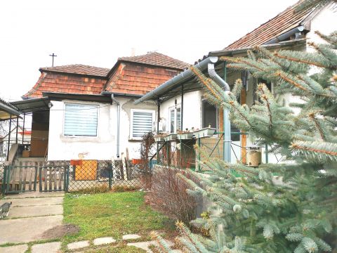 Eladó Ház 2534 Tát 