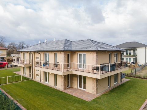Eladó Lakás 2600 Vác , Déli lakópark