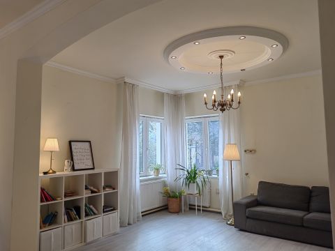 Eladó Ház 1029 Budapest 2. kerület BUDALIGET FREKVENTÁLT RÉSZÉN