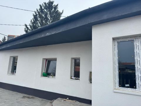 Eladó Ház 1184 Budapest 18. kerület , 18 kerületben Teljeskörűen felújított Családi ház Eladó! 