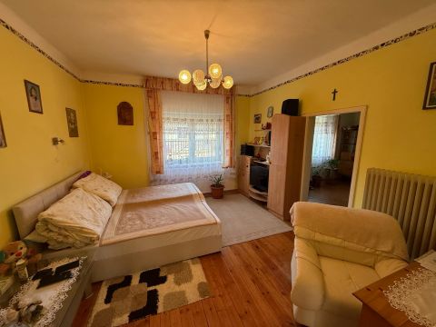 Eladó Ház 9154 Mosonszentmiklós , József Attila utca közelében