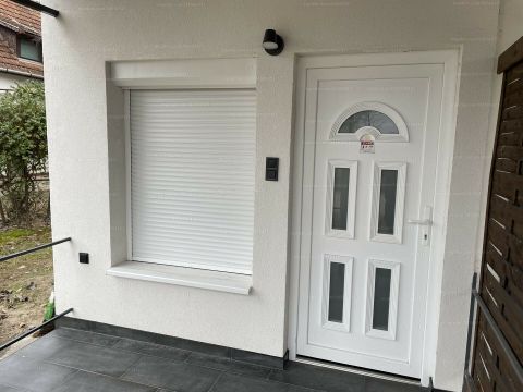 Eladó Ház 6230 Soltvadkert Eladó a soltvadkerti tónál a Gerbera utcában, egy nyaraló!
