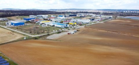 Eladó Telek 2100 Gödöllő Összközműves ipari telkek