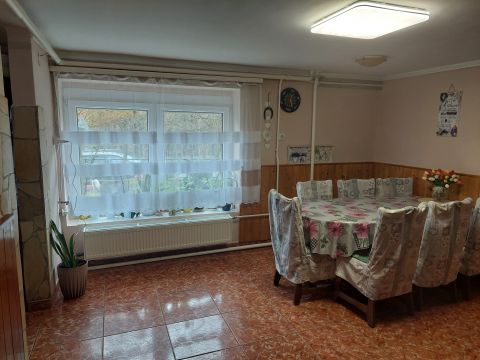 Eladó Ház 7150 Bonyhád Zöldövezeti többgenerációs otthon