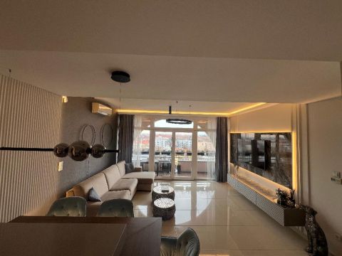 Eladó Lakás 9011 Győr , 9022 Győr, Belváros-Dunapart