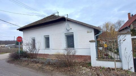 Eladó Ház 5465 Cserkeszőlő 5465 Cserkeszőlő, Csendes