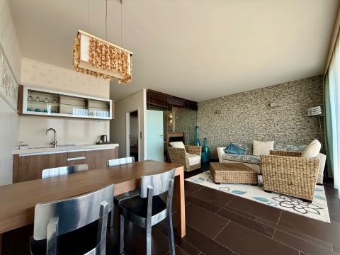 Eladó Lakás 8237 Tihany Tihany Exclusive utcában örökpanorámás környezetben