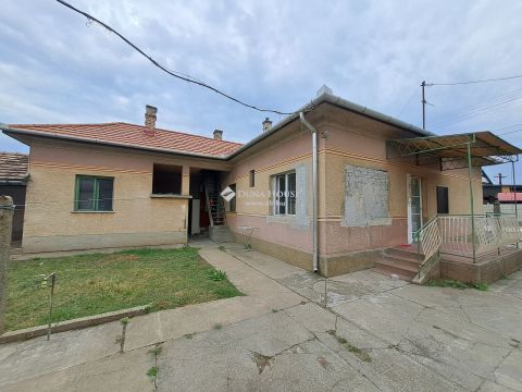 Eladó Ház 2451 Ercsi 