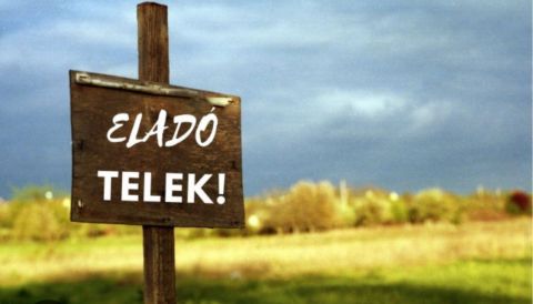 Eladó Telek 2096 Üröm , Üröm Építési Telek