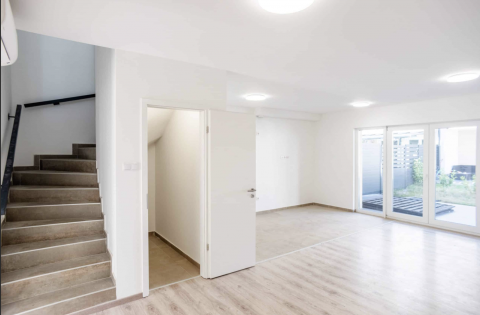 Eladó Lakás 1237 Budapest 23. kerület Soroksár családias, modern közkedvelt részén Újtelepen