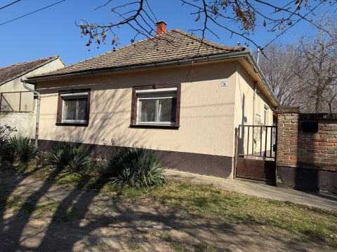 Eladó Ház 7800 Siklós 
