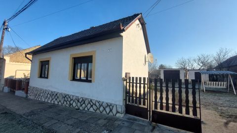 Eladó Ház 7200 Dombóvár 