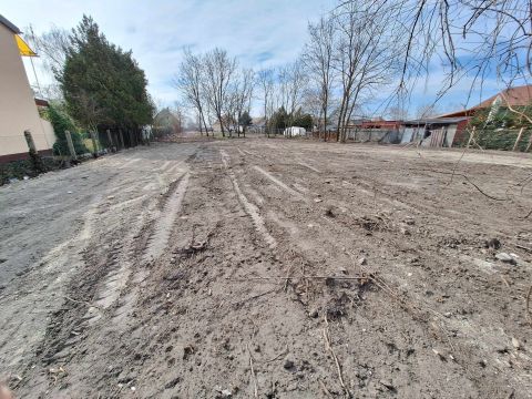 Eladó Telek 2340 Kiskunlacháza Kiskunlacházán építési telek két ház részére