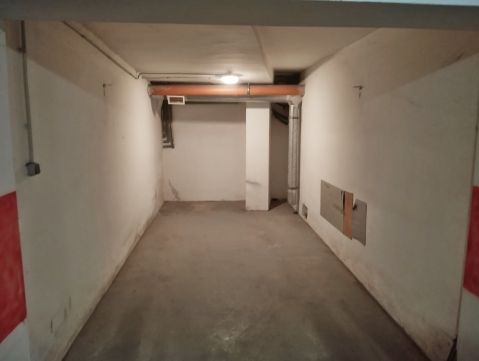 Eladó Parkoló 8800 Nagykanizsa , Nagykanizsa, belváros zárható teremgerázs