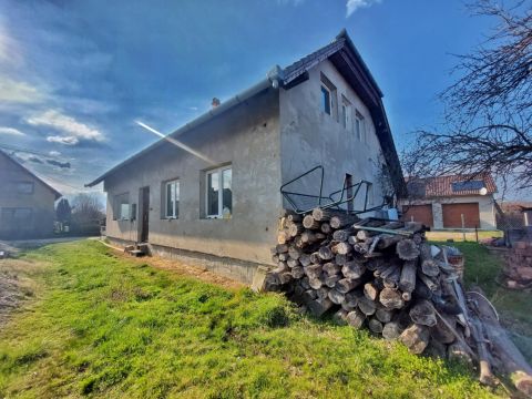 Eladó Ház 2163 Vácrátót Vácrátót 