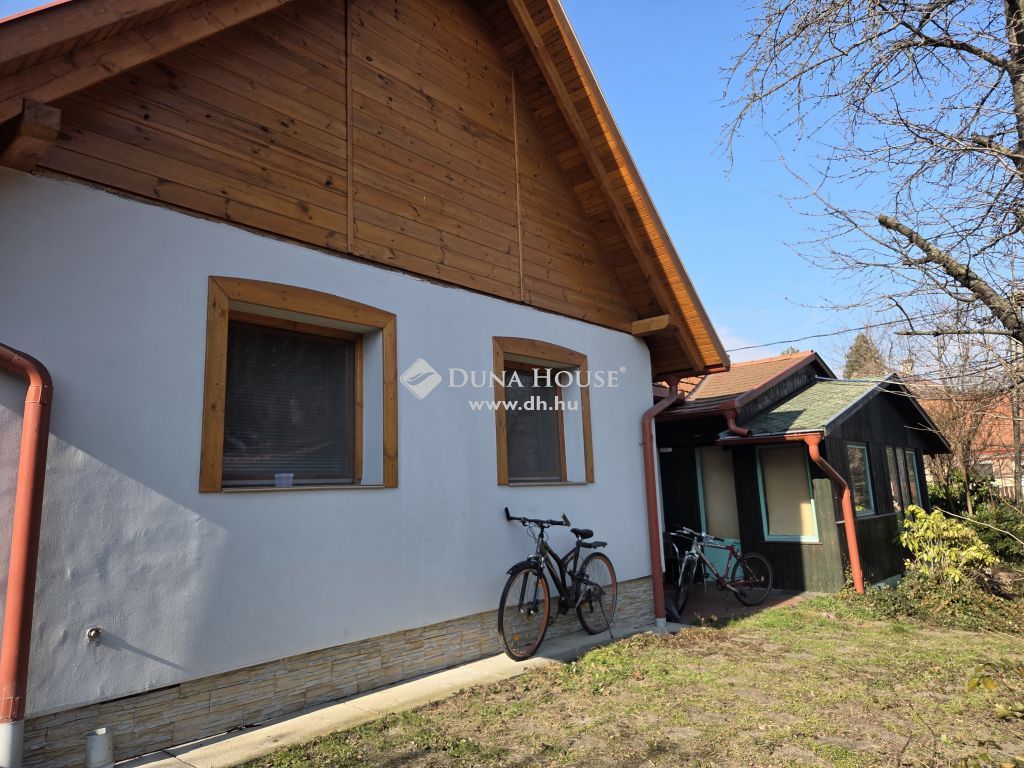 2016 Leányfalu , Leányfalun 4 házból álló apartmanegyüttes eladó — 1/28